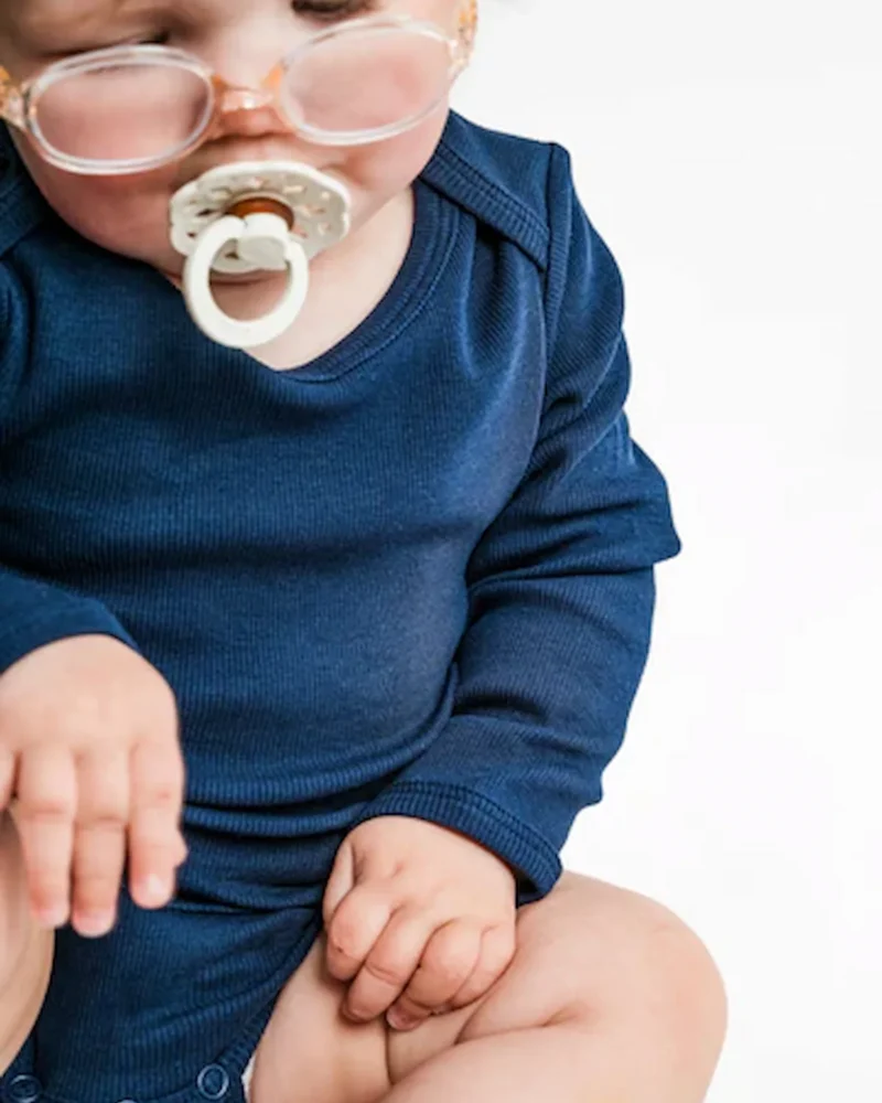 Langærmet body i rib på baby