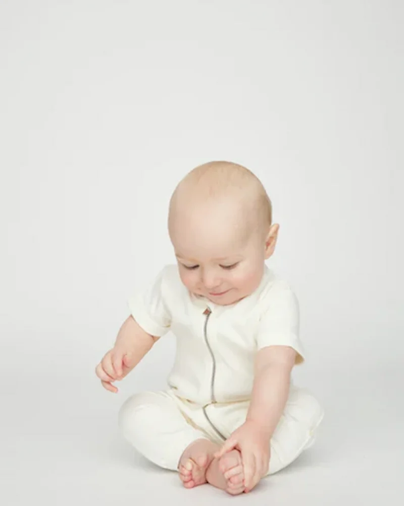 kortærmet heldragt på baby