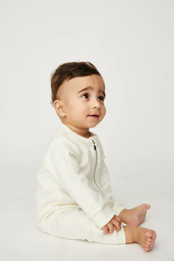 langaermetsovedragt04_vanilla langærmet heldragt på baby